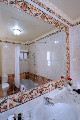 Imagen de la habitación del Hotel Windsor Palace Luxury Heritage Since 1906 By Paradise Inn Group. Foto 8