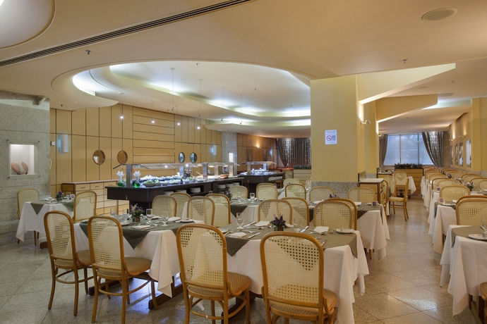 Imagen del bar/restaurante del Hotel Windsor Plaza Copacabana. Foto 3