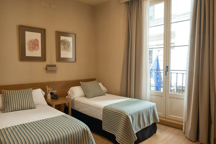 Imagen de la habitación del Hotel Windsor Puerta del Sol. Foto 4