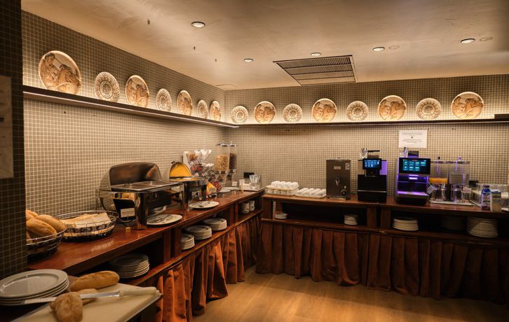 Imagen del bar/restaurante del Hotel Windsor Puerta del Sol. Foto 2