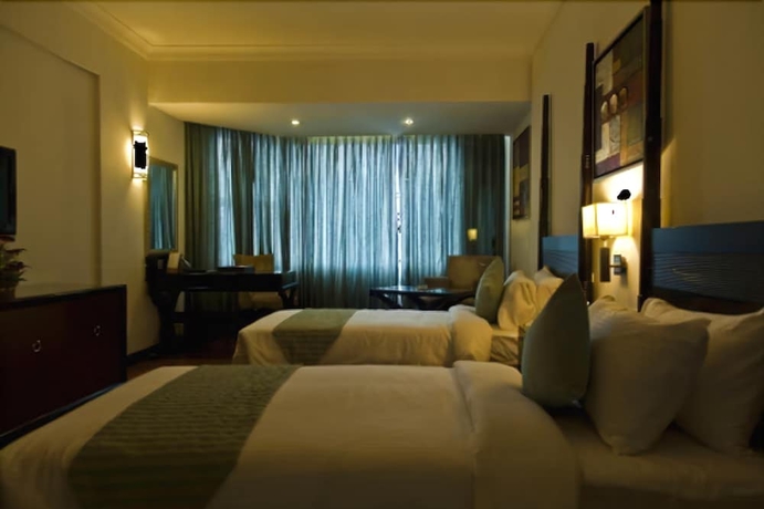 Imagen de la habitación del Hotel Windsor Rajadhani. Foto 11