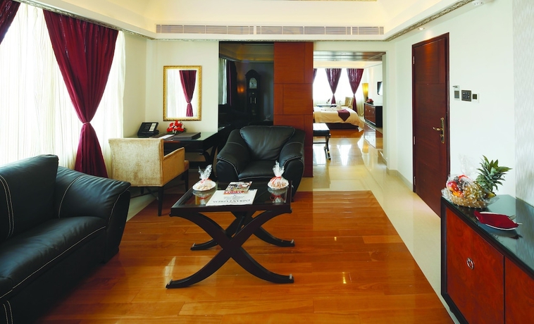 Imagen de la habitación del Hotel Windsor Rajadhani. Foto 15