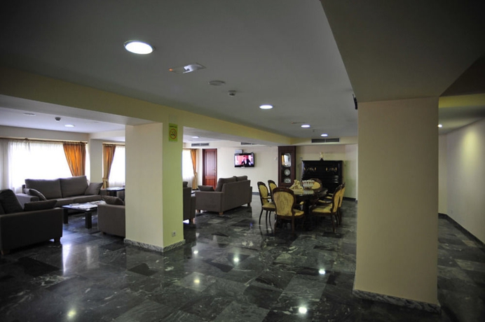 Imagen de los interiores del Hotel Windsor, Santiago de Compostela. Foto 10