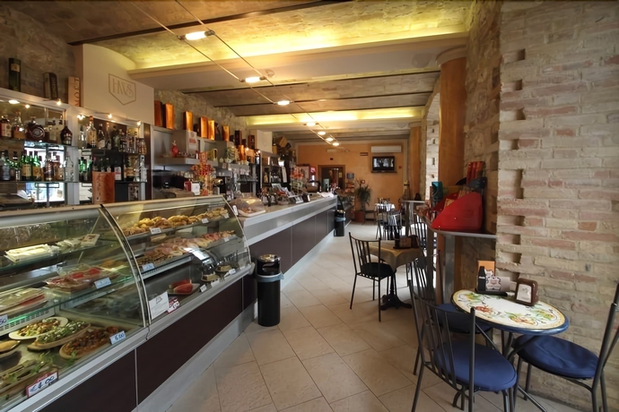 Imagen del bar/restaurante del Hotel Windsor Savoia. Foto 5