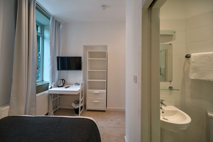 Imagen de la habitación del Hotel Windsor and Bar. Foto 13