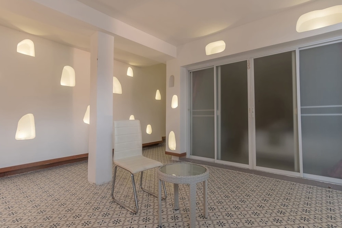 Imagen de la habitación del Hotel Windy Inn. Foto 19