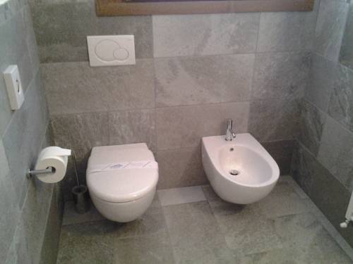 Imagen de la habitación del Hotel Wine Retici Balzi. Foto 10