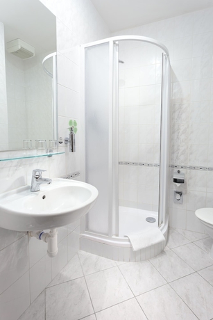 Imagen de la habitación del Hotel Wine Wellness Amande. Foto 18