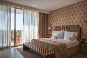 Imagen de la habitación del Hotel Wine & Books by the Sea, Algarve Resort. Foto 10