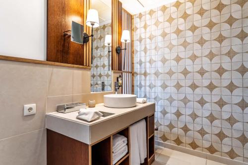 Imagen de la habitación del Hotel Wine & Books by the Sea, Algarve Resort. Foto 11