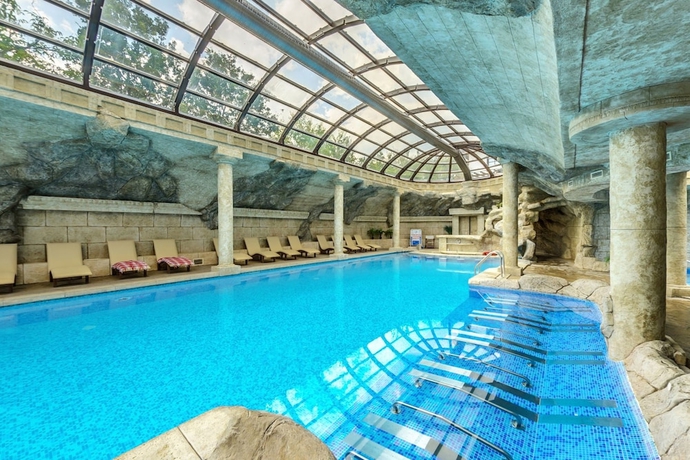 Imagen de la piscina del Hotel Wine and SPA Complex Starossel. Foto 18