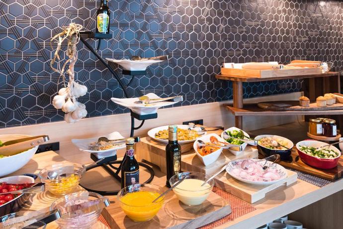 Imagen del bar/restaurante del Hotel Winery Hotel and Condominium HITOHANA. Foto 5