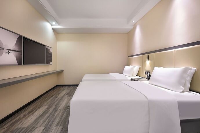 Imagen general del Hotel Wing Guilin - Central Square. Foto 5
