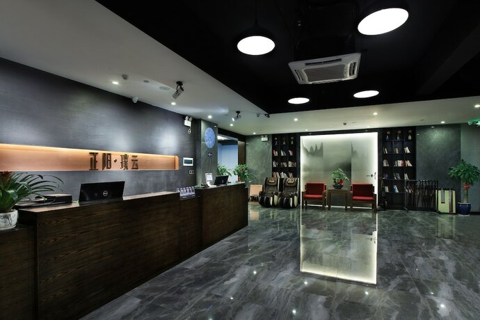 Imagen de los interiores del Hotel Wing Guilin - Central Square. Foto 38