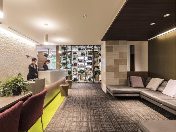 Imagen de los interiores del Hotel Wing International Hakata Shinkansenguchi. Foto 19