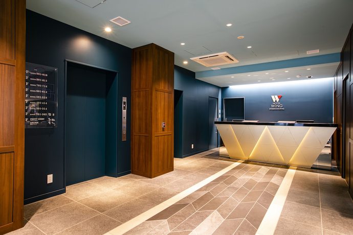 Imagen de los interiores del Hotel Wing International Shimbashi Onarimon. Foto 18
