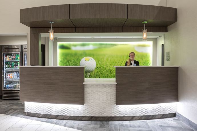 Imagen de los interiores del Hotel Wingate By Wyndham Augusta Washington Road. Foto 20