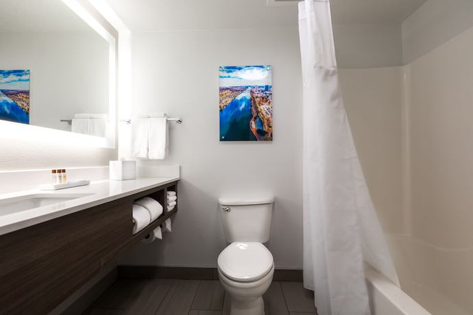 Imagen de la habitación del Hotel Wingate By Wyndham Augusta Washington Road. Foto 19