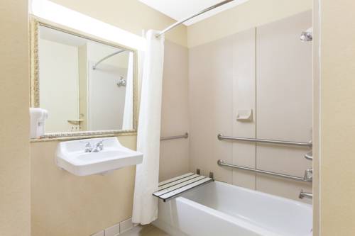 Imagen de la habitación del Hotel Wingate By Wyndham Bentonville. Foto 10