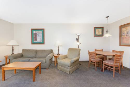 Imagen de la habitación del Hotel Wingate By Wyndham Bentonville. Foto 12