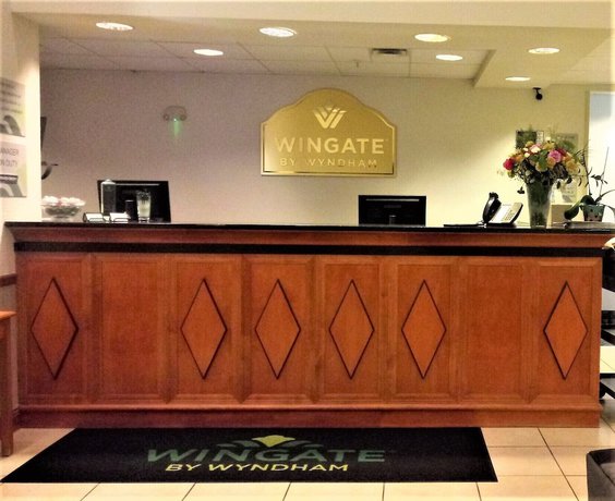 Imagen de los interiores del Hotel Wingate By Wyndham Bentonville. Foto 19