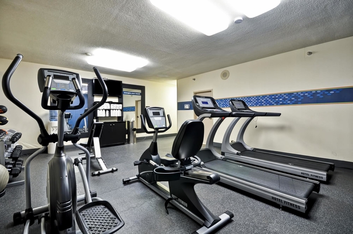 Imagen de los interiores del Hotel Wingate By Wyndham Charleston Coliseum. Foto 12