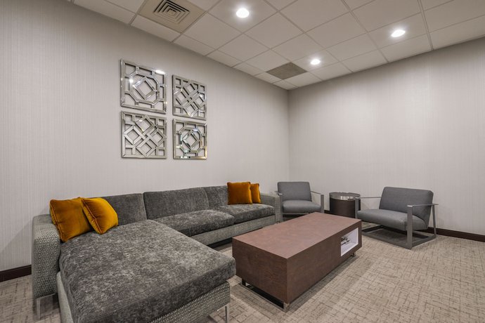 Imagen del bar/restaurante del Hotel Wingate By Wyndham Charlotte Airport I-85/i-485. Foto 1