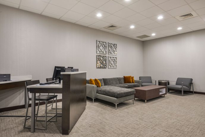 Imagen del bar/restaurante del Hotel Wingate By Wyndham Charlotte Airport I-85/i-485. Foto 2