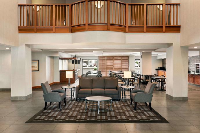 Imagen del bar/restaurante del Hotel Wingate By Wyndham - Cincinnati - Blue Ash. Foto 2