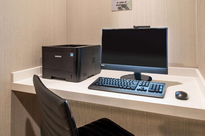 Imagen de los interiores del Hotel Wingate By Wyndham Denver Airport. Foto 15