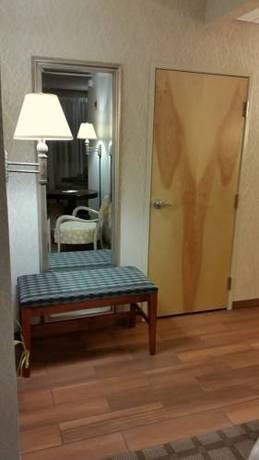 Imagen de la habitación del Hotel Wingate By Wyndham Elkins. Foto 7