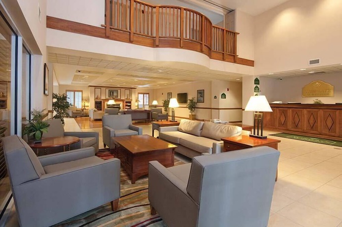 Imagen de los interiores del Hotel Wingate By Wyndham Ellicottville. Foto 16