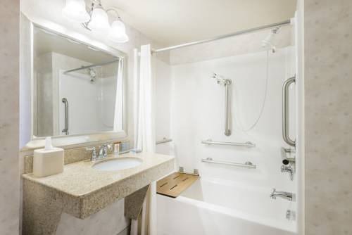 Imagen de la habitación del Hotel Wingate By Wyndham Erie. Foto 4