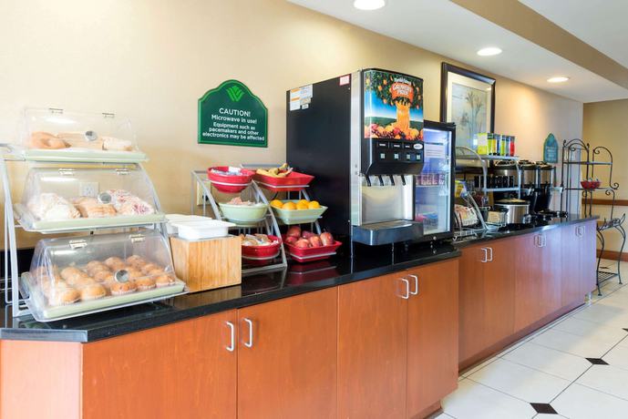 Imagen del bar/restaurante del Hotel Wingate By Wyndham Erlanger / Florence / Cincinnati South. Foto 2
