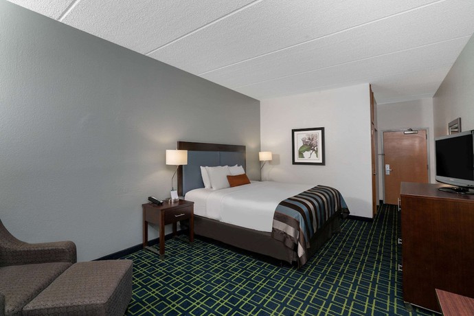 Imagen de la habitación del Hotel Wingate By Wyndham Fletcher At Asheville Airport. Foto 7