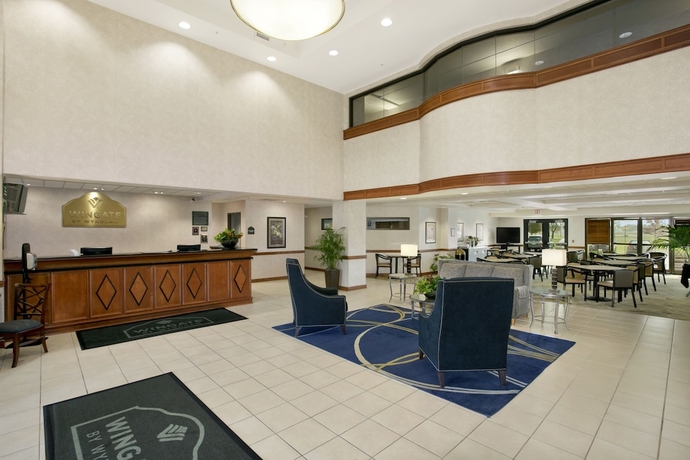 Imagen de los interiores del Hotel Wingate By Wyndham Green Bay/airport. Foto 12