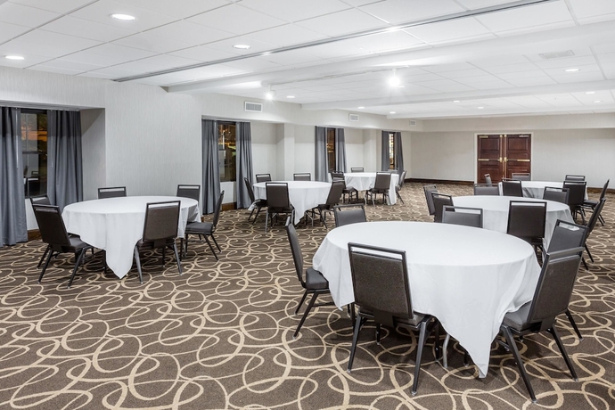 Imagen de los interiores del Hotel Wingate By Wyndham High Point. Foto 12