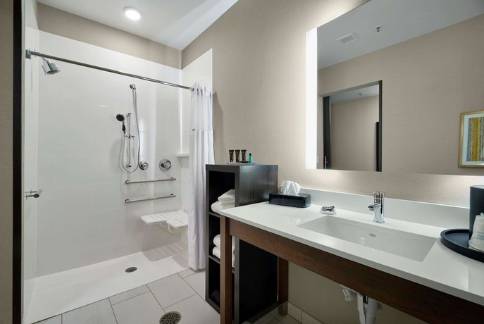 Imagen de la habitación del Hotel Wingate By Wyndham Hurricane Wv. Foto 8