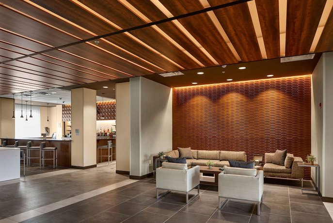 Imagen de los interiores del Hotel Wingate By Wyndham Hurricane Wv. Foto 17