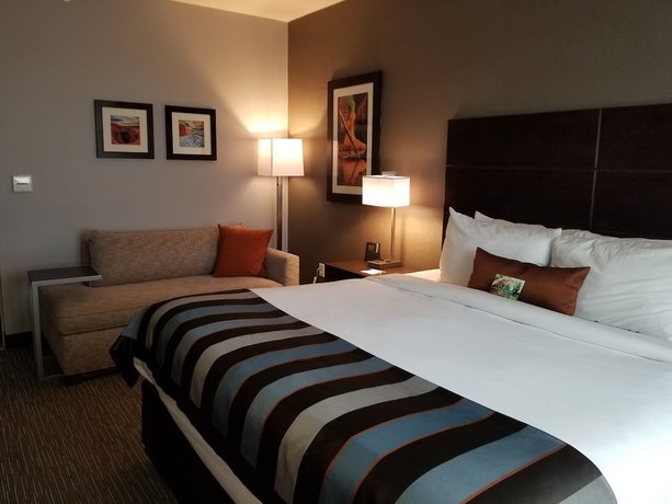 Imagen de la habitación del Hotel Wingate By Wyndham Hurricane/zion National Park. Foto 5
