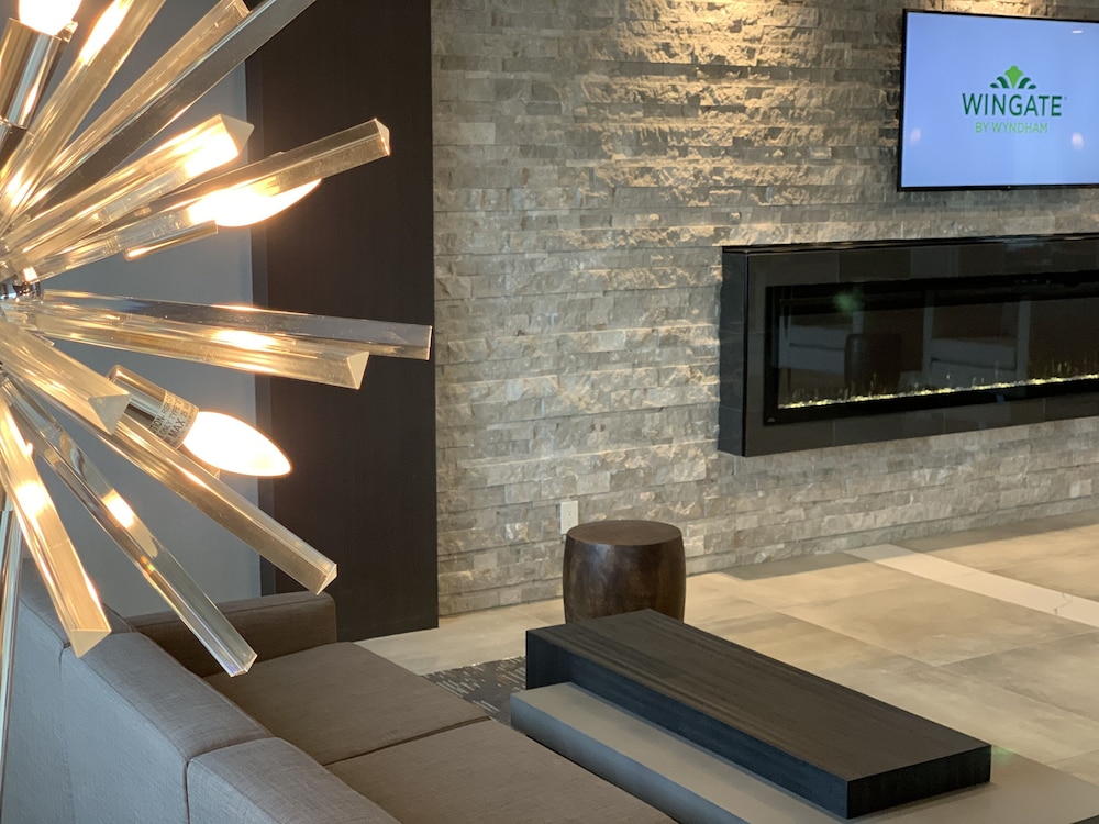 Imagen de los interiores del Hotel Wingate By Wyndham Kanata West Ottawa. Foto 14