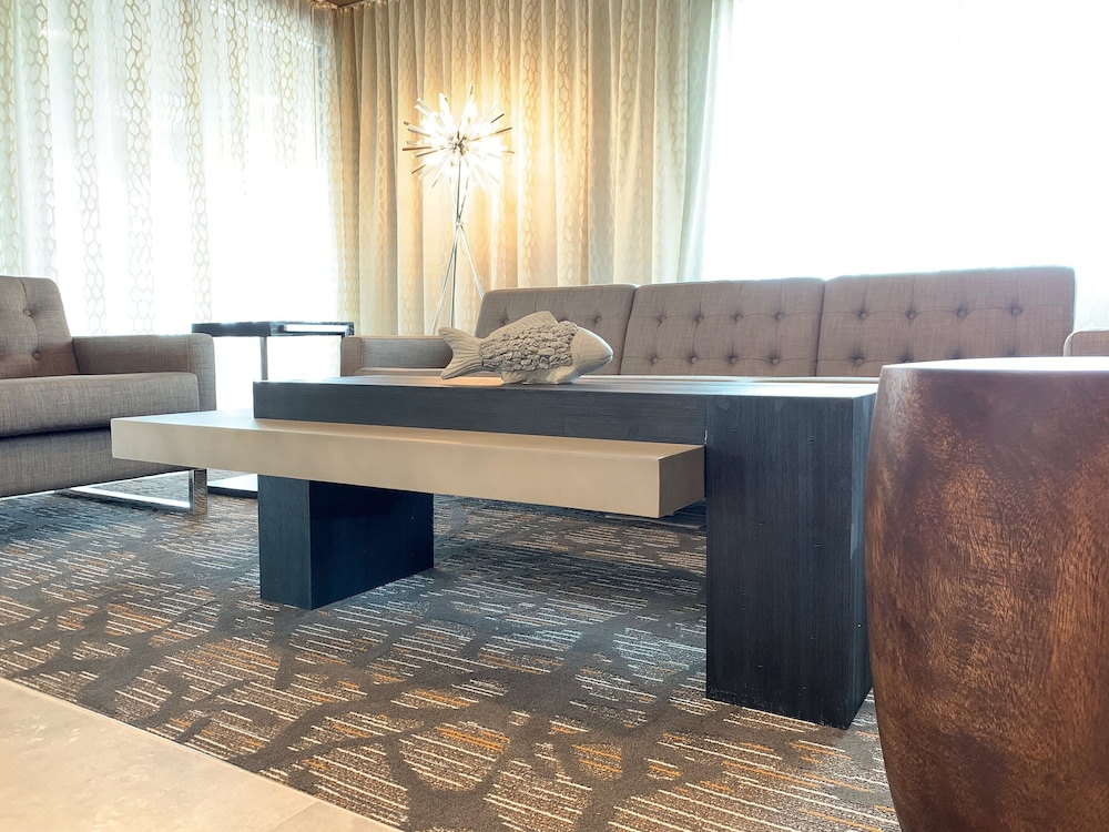 Imagen de los interiores del Hotel Wingate By Wyndham Kanata West Ottawa. Foto 18