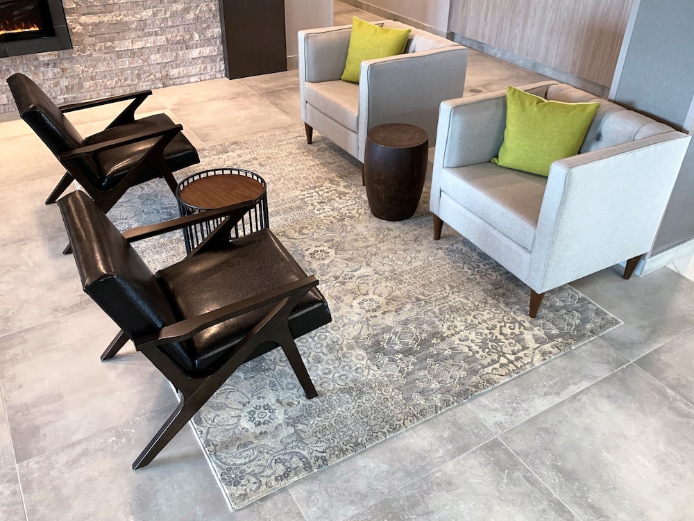 Imagen de los interiores del Hotel Wingate By Wyndham Kanata West Ottawa. Foto 19