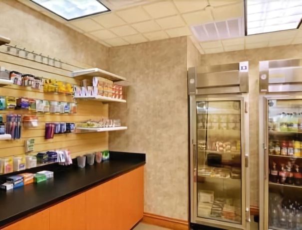 Imagen de los interiores del Hotel Wingate By Wyndham Lafayette Airport. Foto 14