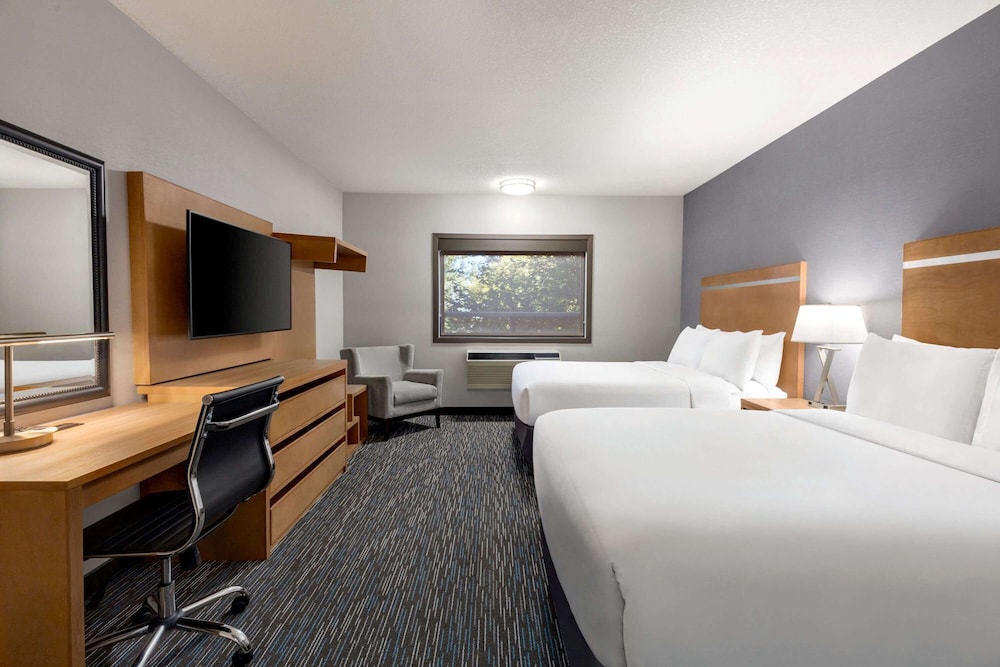 Imagen de la habitación del Hotel Wingate By Wyndham Lethbridge. Foto 4