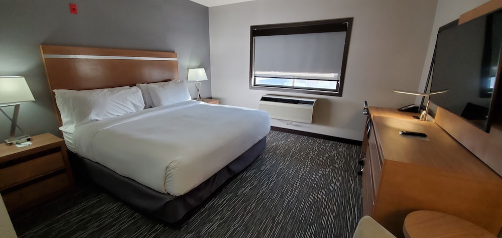 Imagen de la habitación del Hotel Wingate By Wyndham Lethbridge. Foto 6