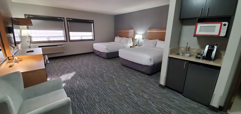 Imagen de la habitación del Hotel Wingate By Wyndham Lethbridge. Foto 8