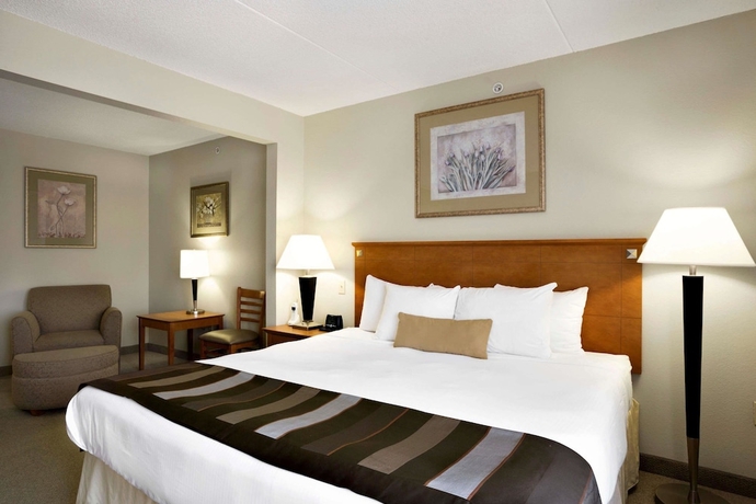 Imagen de la habitación del Hotel Wingate By Wyndham Louisville East. Foto 6