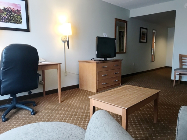 Imagen de la habitación del Hotel Wingate By Wyndham Louisville East. Foto 12