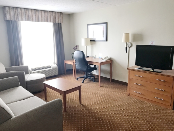 Imagen de la habitación del Hotel Wingate By Wyndham Louisville East. Foto 14